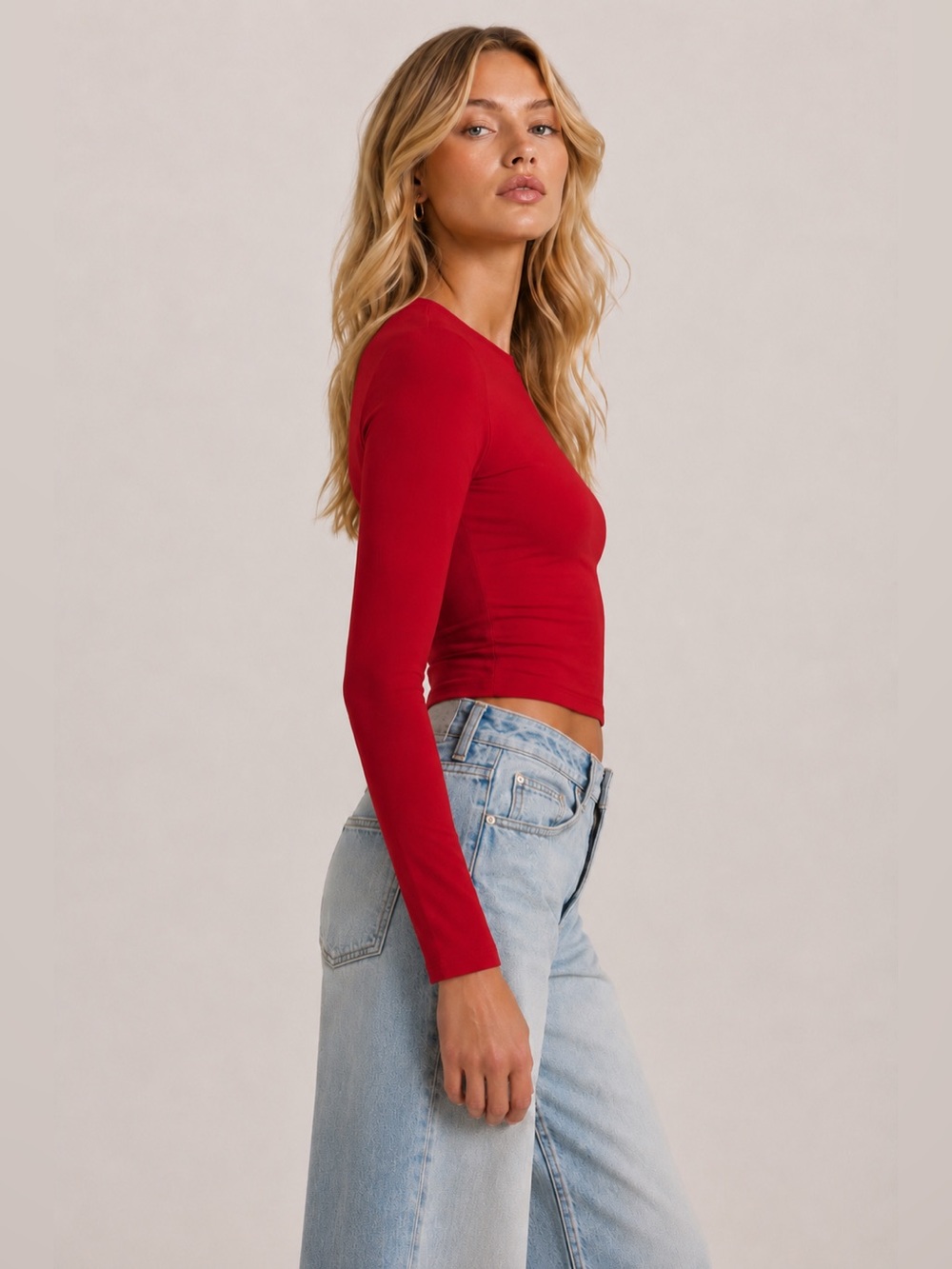 Susana Monaco Long Sleeve Crew Top Berries Red Medium NWT Stretch Jersey USA - Picture 2 of 5